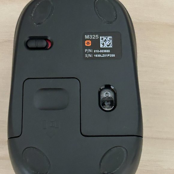 Logitech Wireless Mouse M325- Vivid Violet - Picture 6 of 10